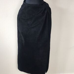Vintage Ann Taylor Made In USA Women Skirt Leather Suede Black Size 6